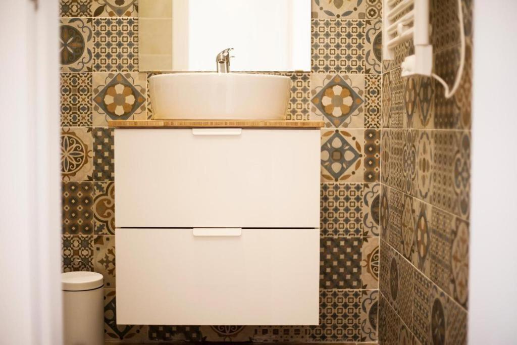 Marxalenes Apartments Valence Extérieur photo